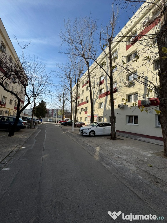 Metrou Aparatorii Patriei 10 minute Garsoniera de vanzare