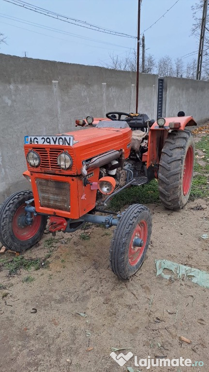 Tractor u445 de vânzare cu utilaje