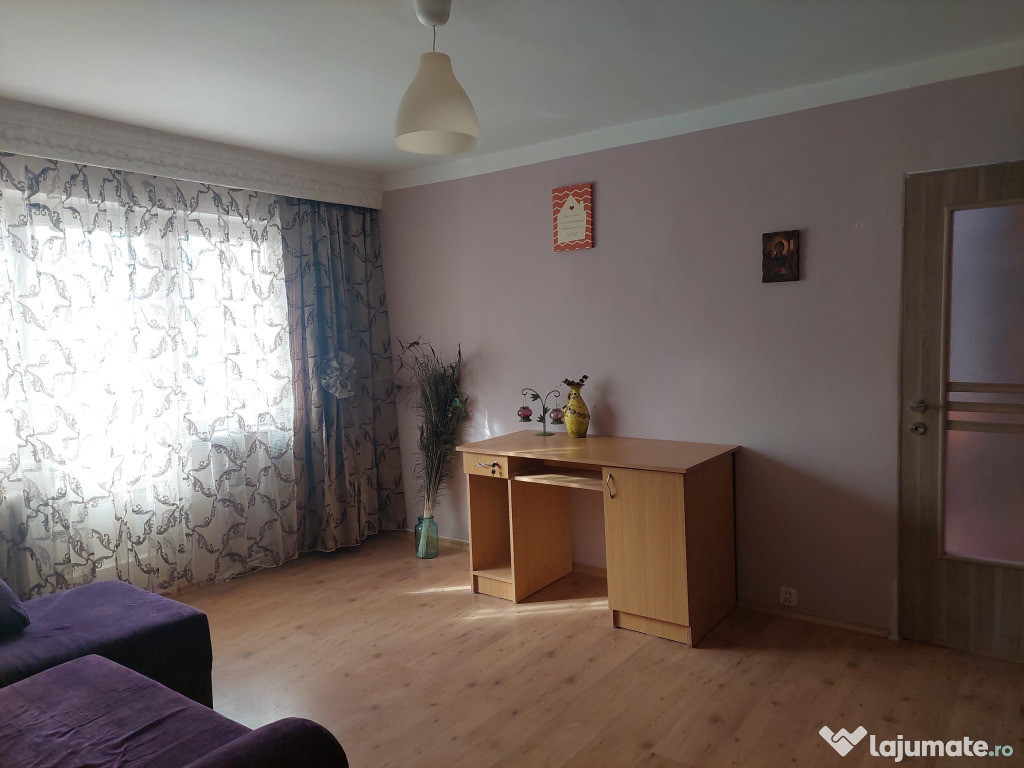 Vand apartament 2 camere in Deva, Micro 15 (Teilor Maxa) et. 3 mobilat