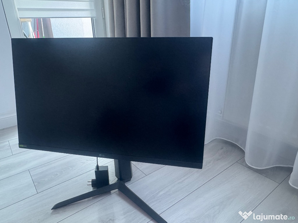 Monitor Gaming LG