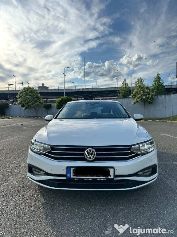 Volkswagen Passat alb, automat, 2020