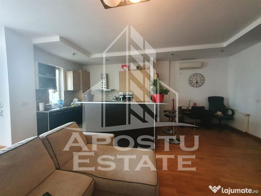 Apartament 2 camere, loc de parcare, zona Take Ionescu