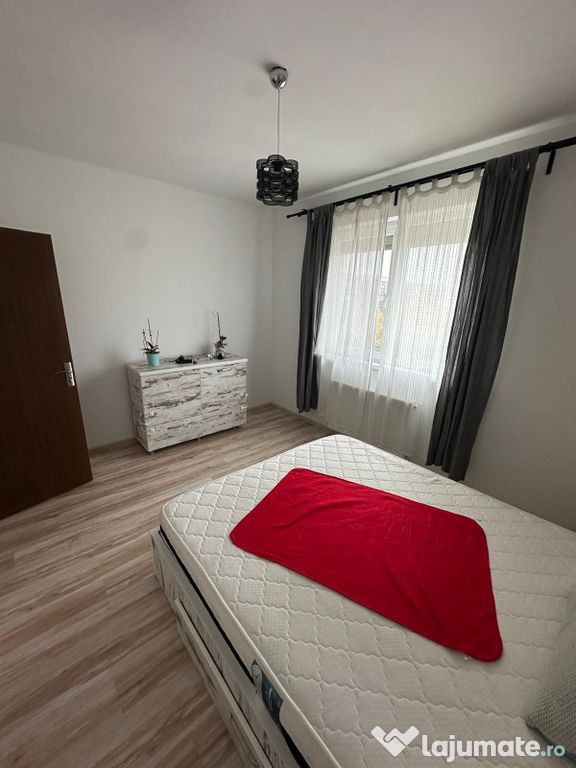 Apartament 3 Camere la 10 minute de statia de metrou Dimi...