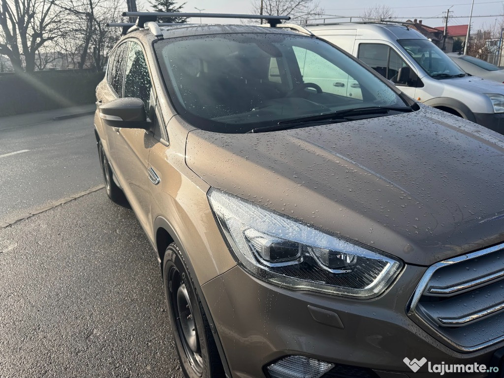 Ford Kuga 1.5 EcoBoost 2WD Titanium doar 47.000km fara incidente