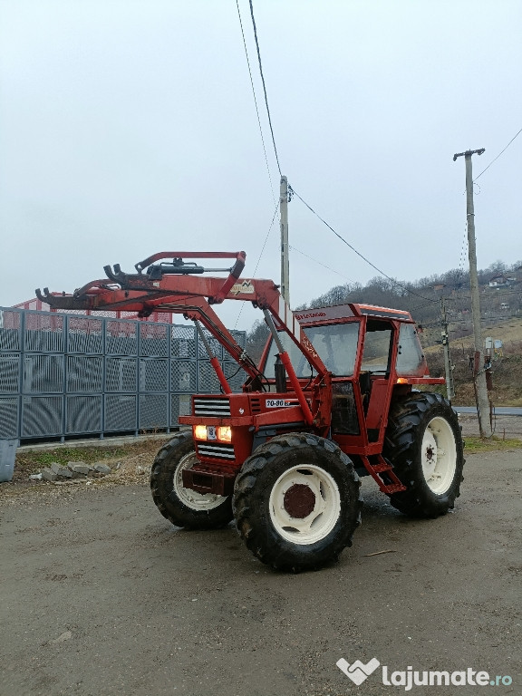 Tractor fiat agri 70-90 cu încărcător frontal