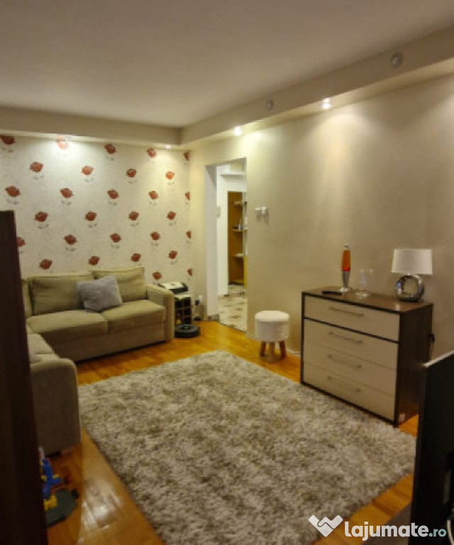 Apartament 3 camere, decomandat/Basarabia/Diham