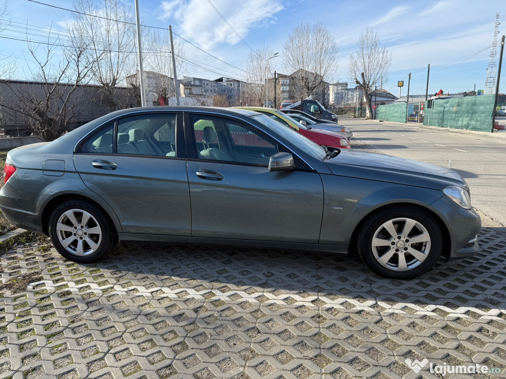 Mercedes benz c180