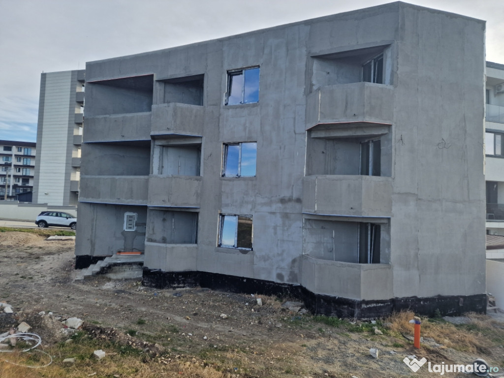 Construcție P+2E 9 apartamente Bld. Mamaia Nord