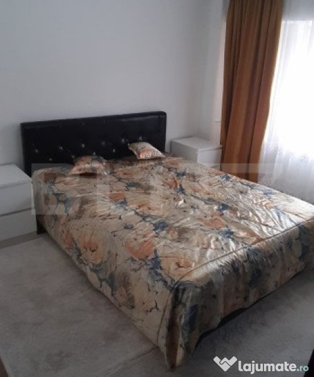 Apartament 3 camere, 68 mp, decomandat, etaj intermediar, zo