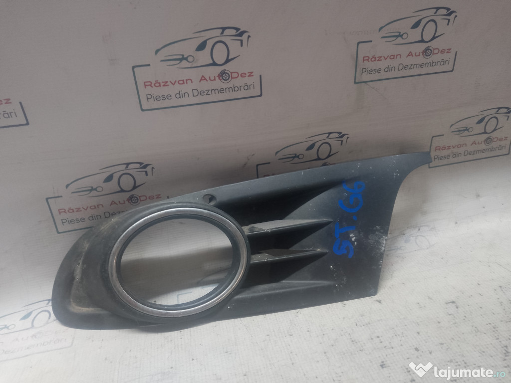 Scut lateral dreapta Volkswagen Touareg 2012