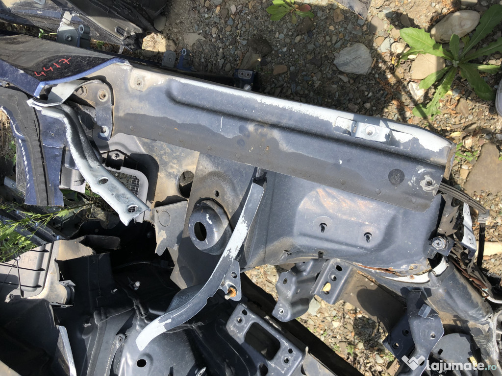 Radiator racire ulei Volkswagen Touareg 3.0 Motorina 2013