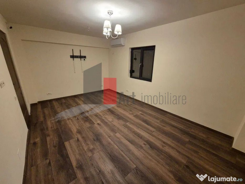 Vand apartament 2 camere Universitate