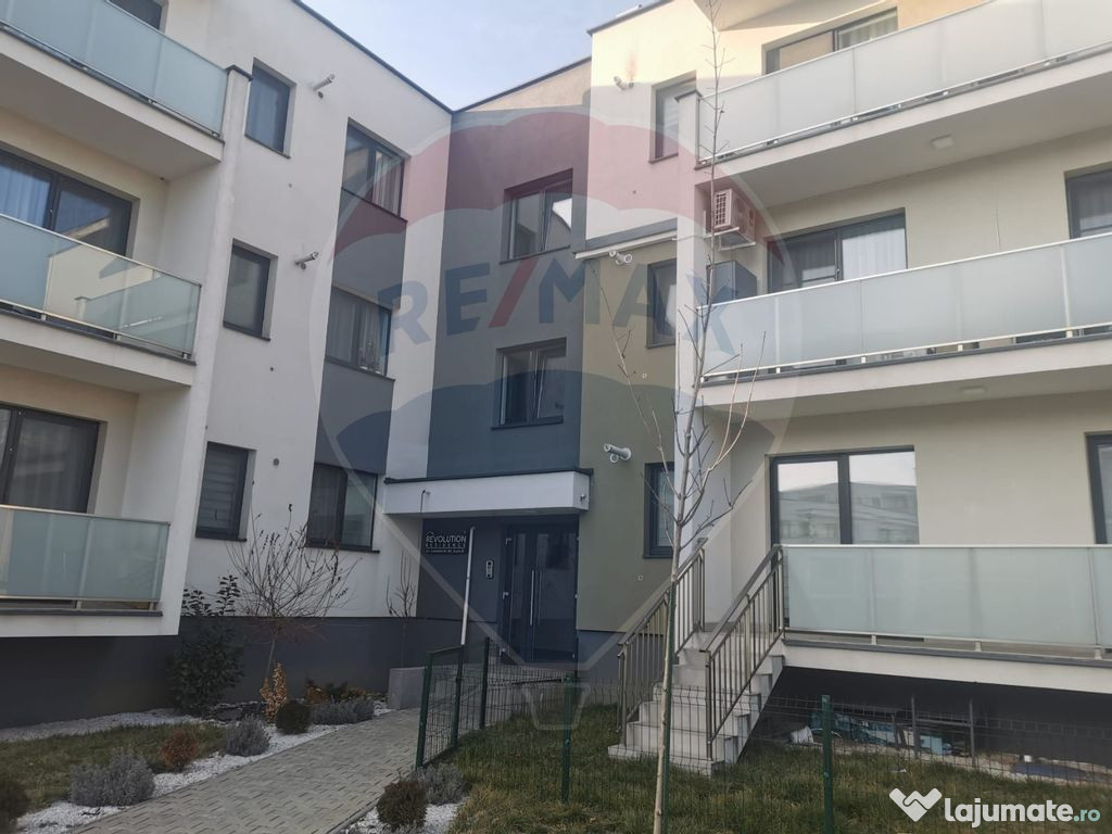 Apartament cu 2 camere și loc de parcare