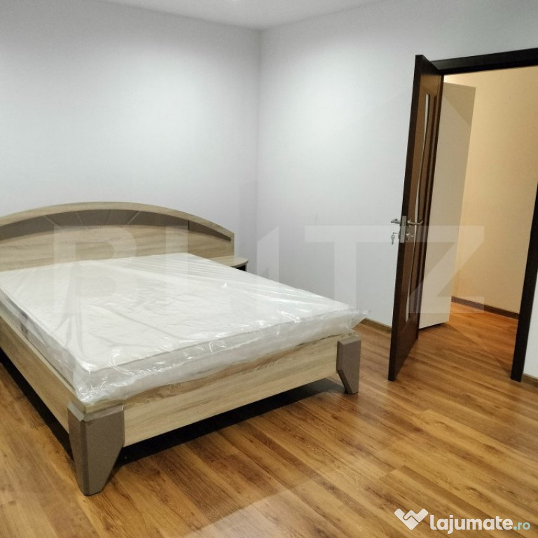 Apartament modern cu terasa si gradina, zona semicentrala