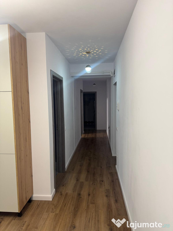 Apartament 3 camere la prima inchiriere