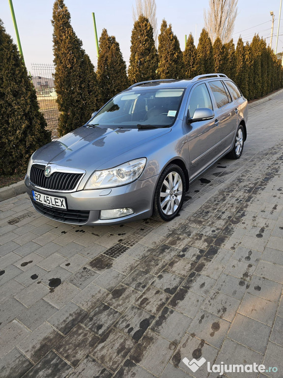 Skoda Octavia Full