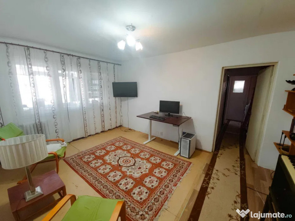 Zimbru- Apartament 3 camere, etaj 2- 98.000 euro