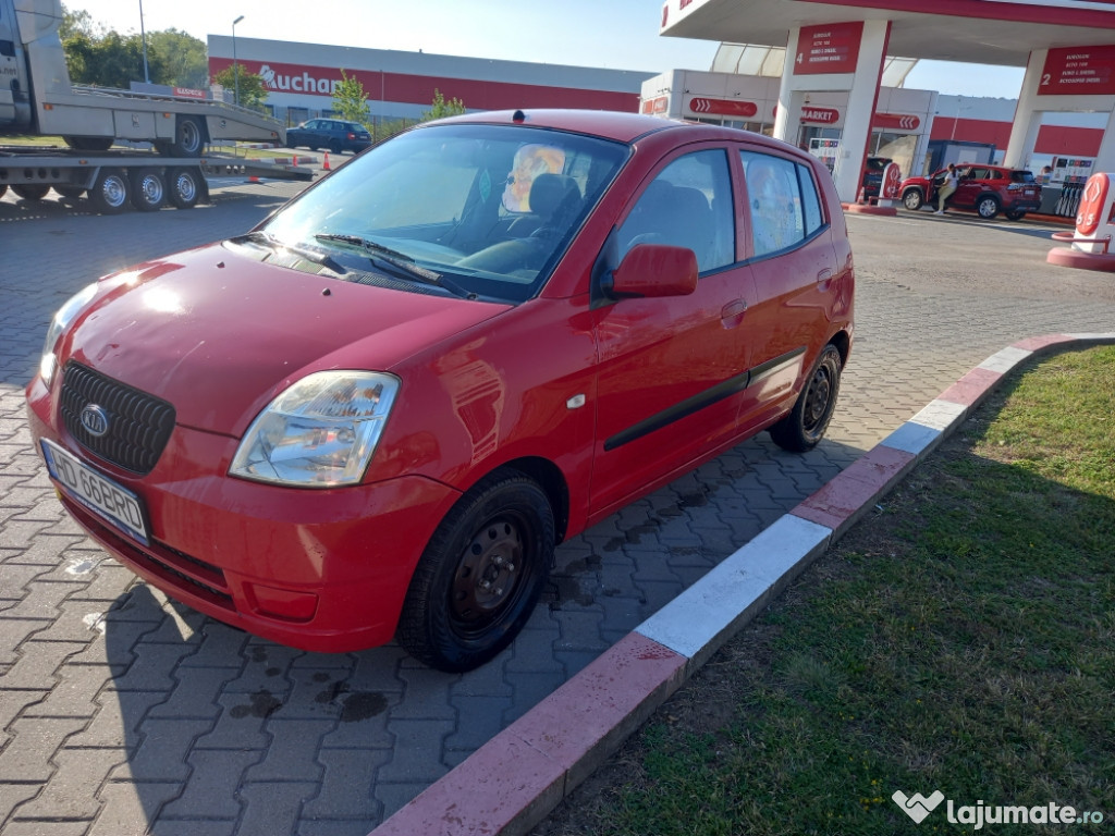 Vand kia picanto an 2005 motor 1.1 benzină preț 850 euro