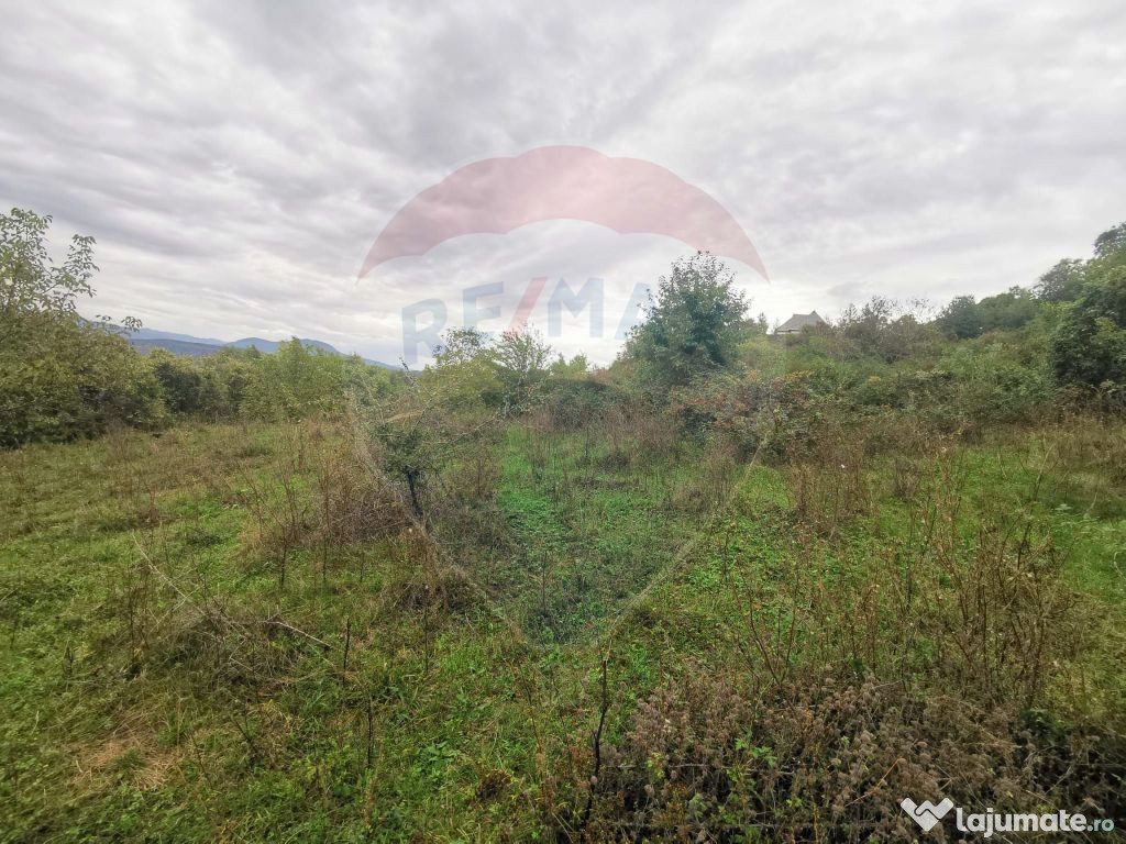 Teren intravilan de vânzare în Măgureni