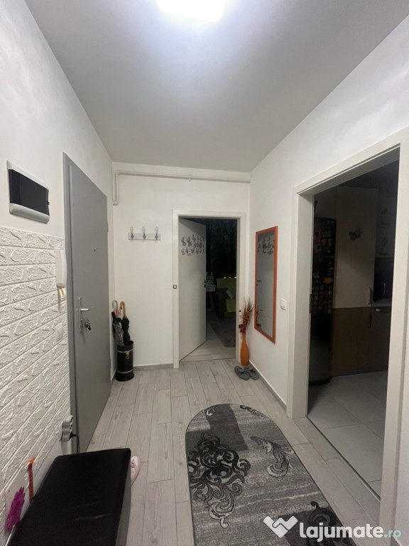 Apartament 2 camere de vânzare URGENT