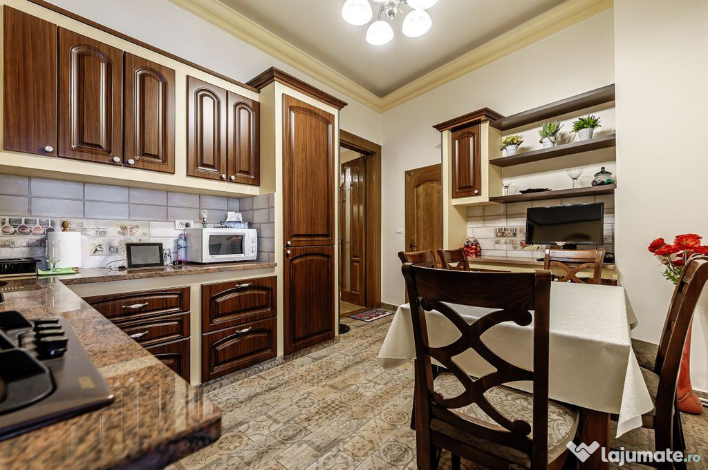 De închiriat apartament cu 2 camere central