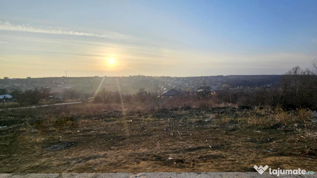 Teren intravilan , Bucium Barnova