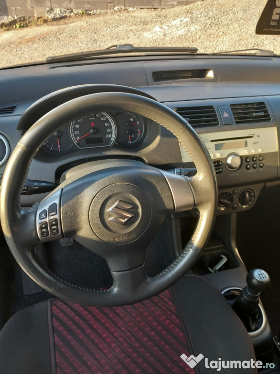 Suzuki swift 2009 benzina