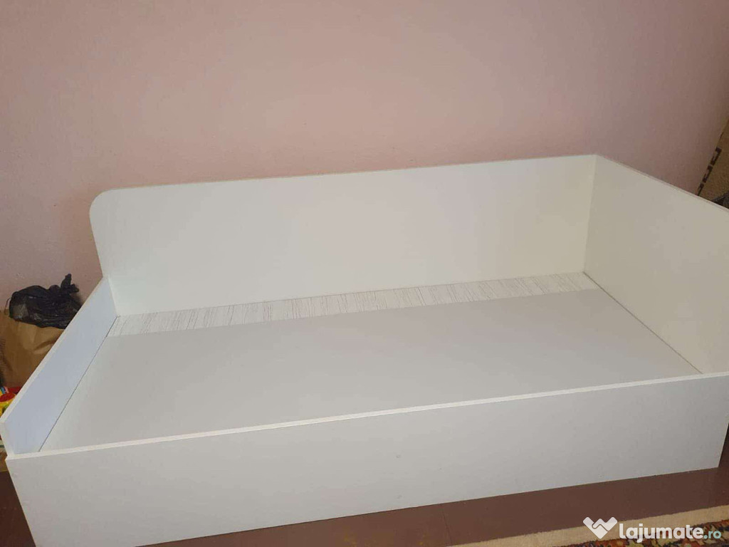 Vând pat 1 persoană sau copil