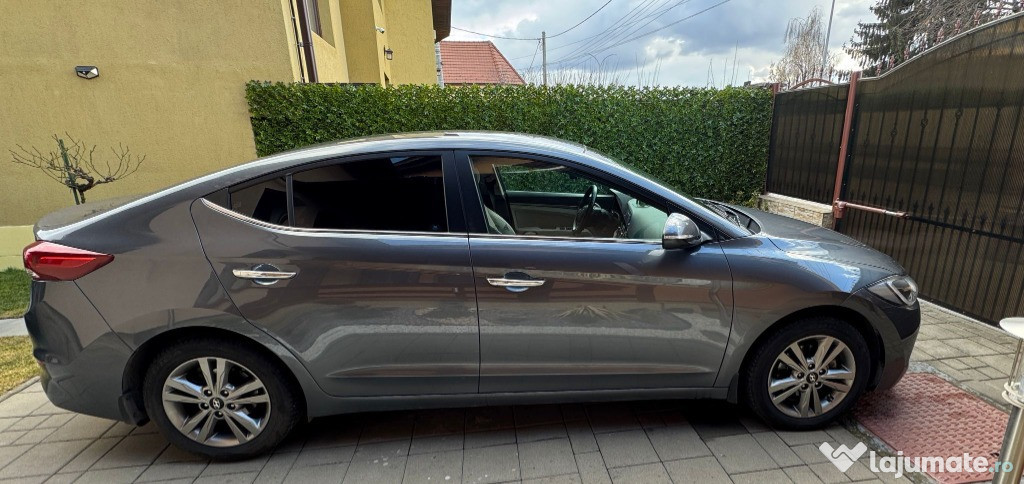 Hyundai elantra 2017