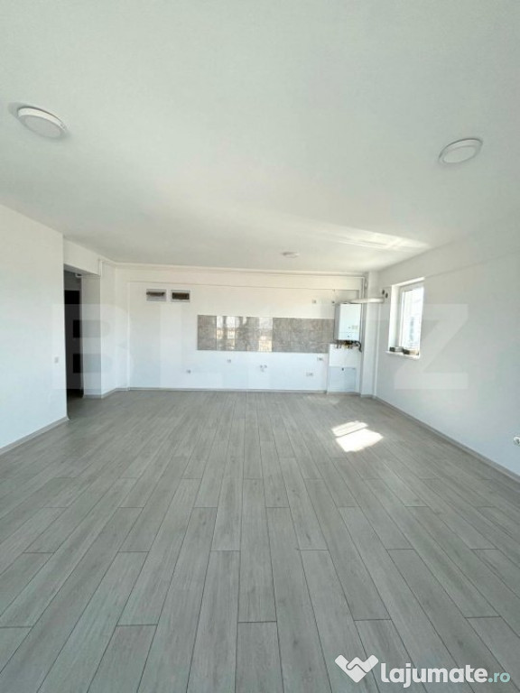 Apartament 2 camere, Tractorul, etajul 1