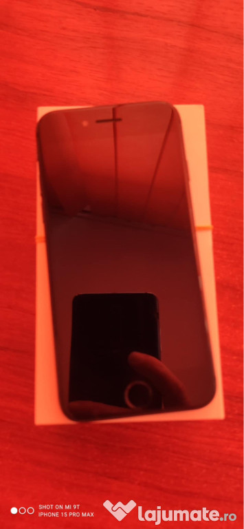 IPhone 8 impecabil