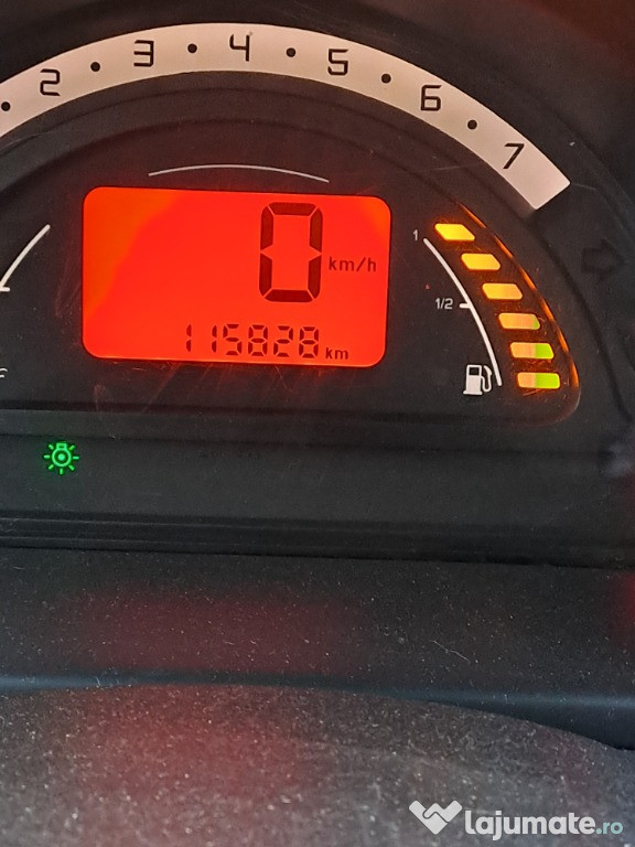 Vand citroen C3,benzina,anul 2004