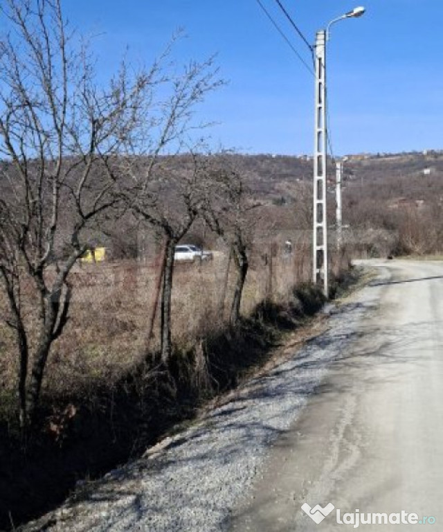 Teren intravilan in Podgoria cu toate utilitatile