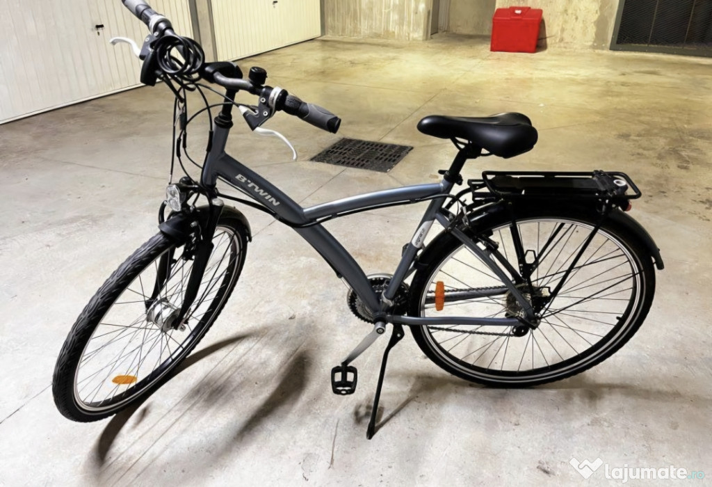 Bicicletă de oraș Btwin city bike, original 520, roți 28