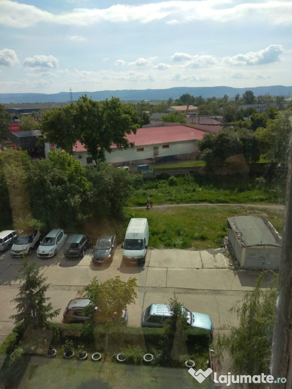 Vand apartament 3 camere decomandate, str. Milcov