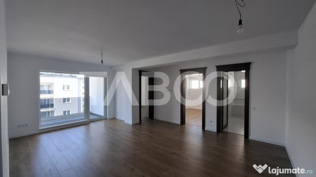 Apartament 3 camere de vanzare decomandat 72 mp zona Piata C