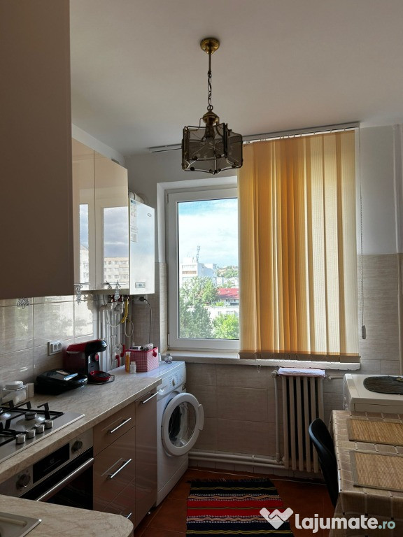 Piața Voievozilor, apartament 2 camere decomandat
