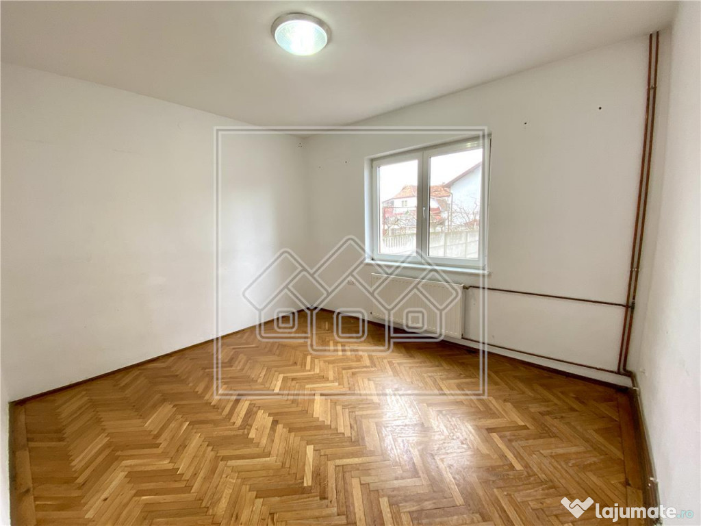 Spatiu de birouri - 68 mp - curte 50 mp - Calea Dumbravii