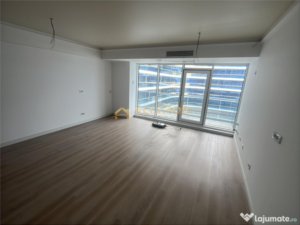 Studio dublu cu vedere la mare, etaj 8 – White Titanic,...