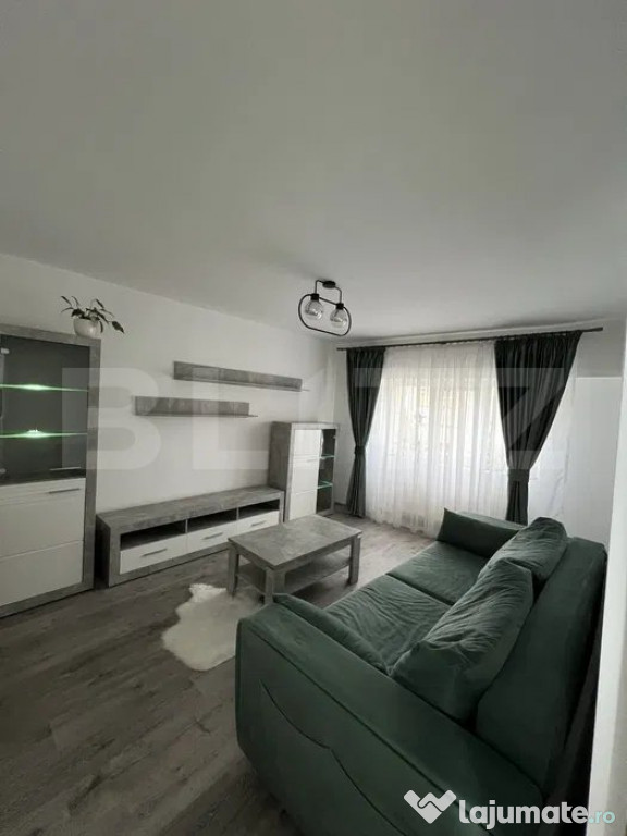 Apartament 3 camere, 70 mp, parcare, zona Campului
