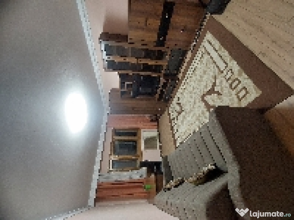 Închiriez apartament 3 camere Nicolina 2