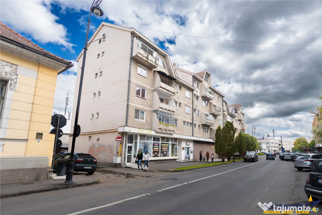 FILMTur LIVE!Spatiu Ultracentral,Sfantu Gheorghe,purtator pr