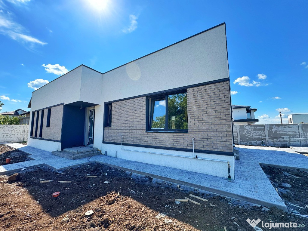 Casa individuală parter || 4 camere || 2 băi ||110mp utili+teren 424mp