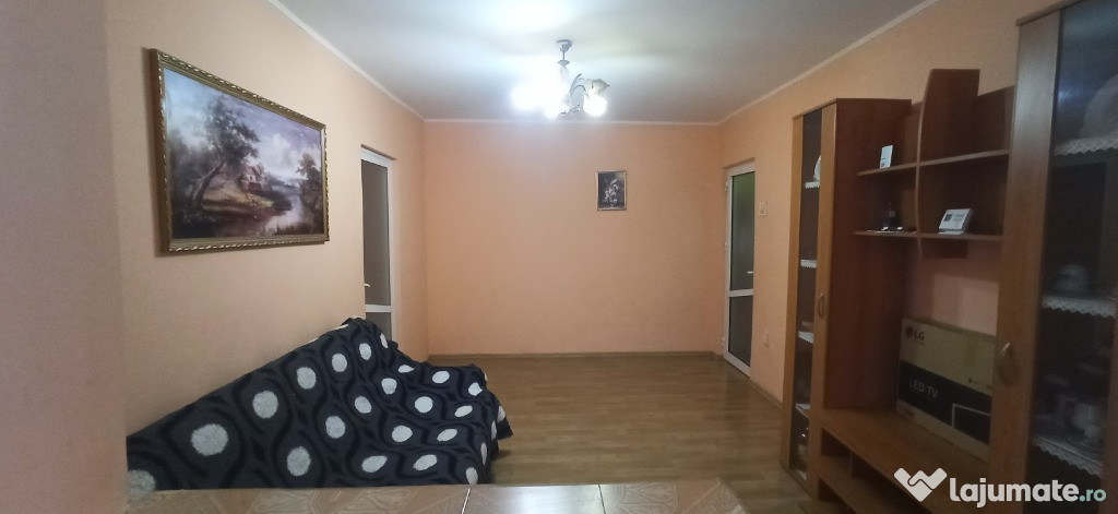Proprietar. Vand Apartament 2 camere in Tulcea + Centrala gaze + Garaj