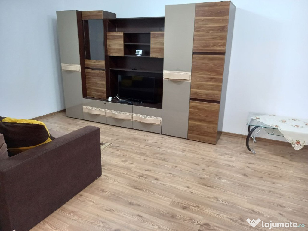 Apartament utilat & Garaj de Vanzare - 2 Camere in cart. Dambu Pietros
