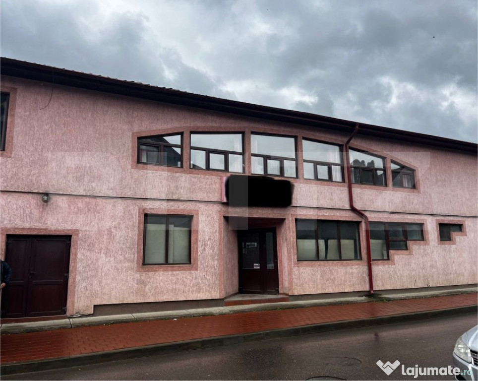 Spatiu comercial si de birouri, 300 mp, zona Burdujeni