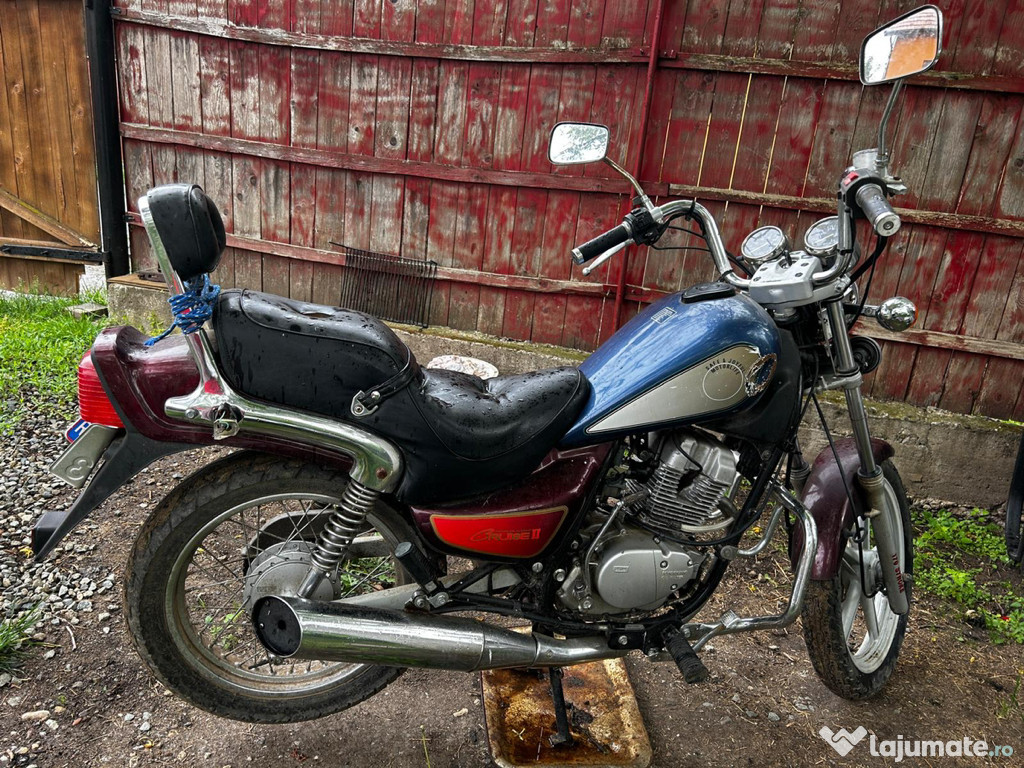 Vând motor de 125