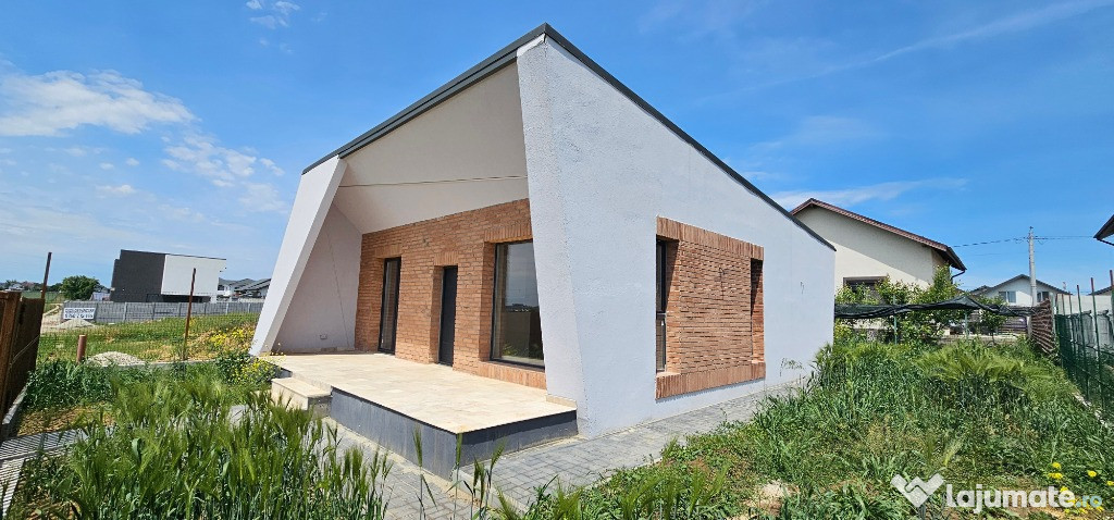 Casa parter 3 camere /Com. Berceni Ilfov