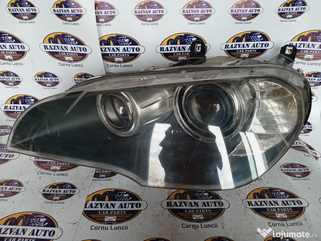 Far stanga cu xenon BMW X5 E70 2008