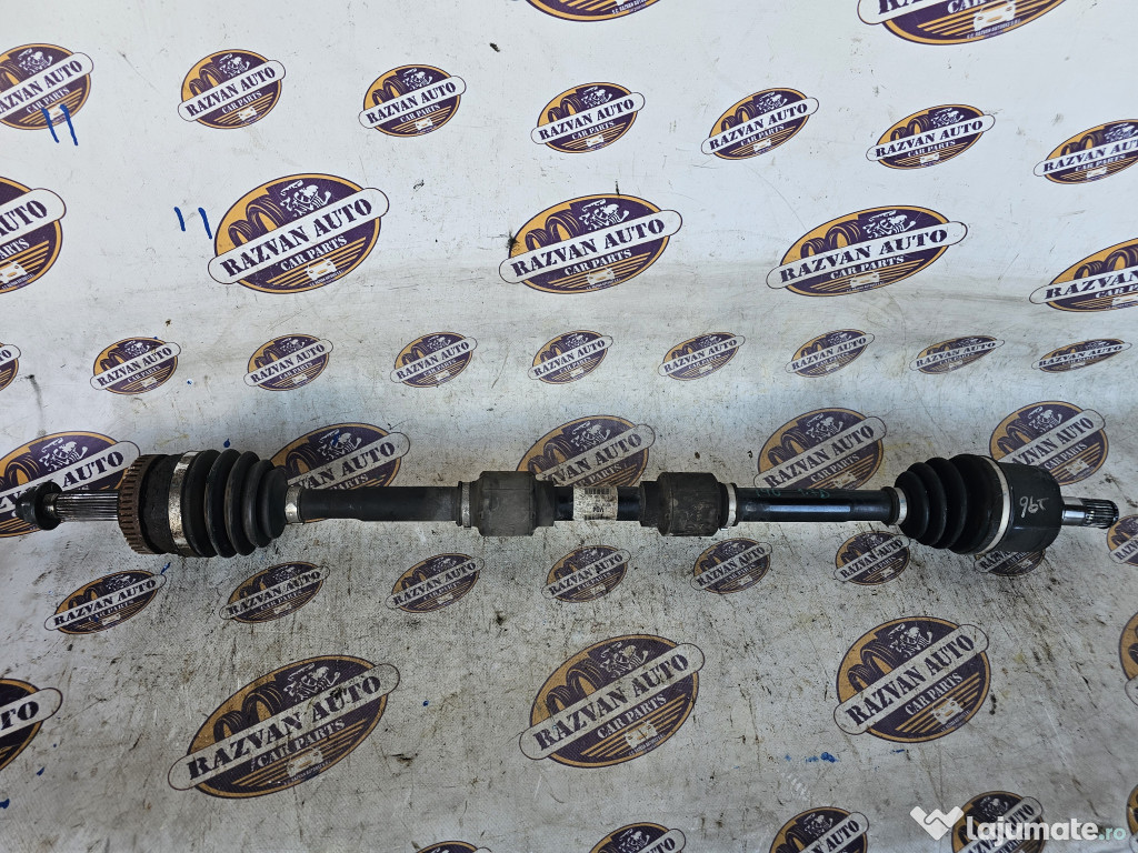 Planetara dreapta fata Hyundai I40 1.7 Motorina 2014
